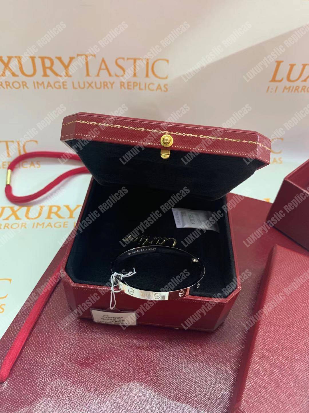 Cartier Love Bracelet Replica
