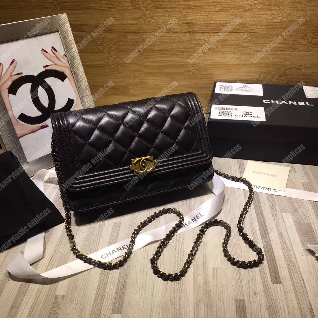 Ch*el le boy wallet on chain – woc black quilted lambskin gold-toned