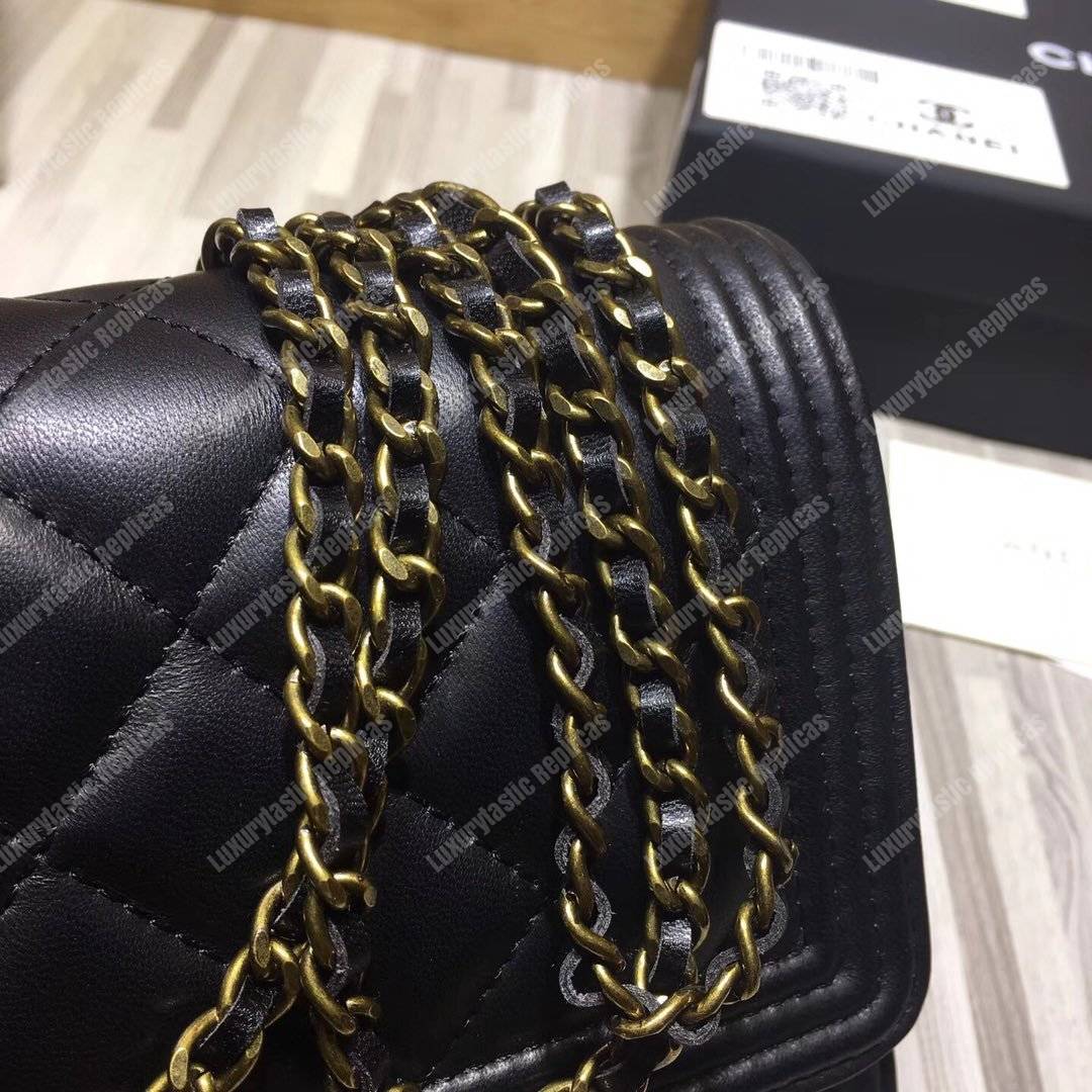 Ch*el le boy wallet on chain – woc black quilted lambskin gold-toned