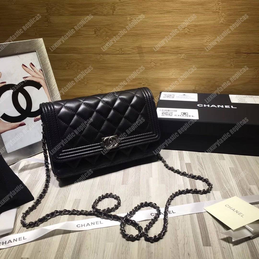 Ch*el le boy wallet on chain – woc black quilted lambskin silver-toned