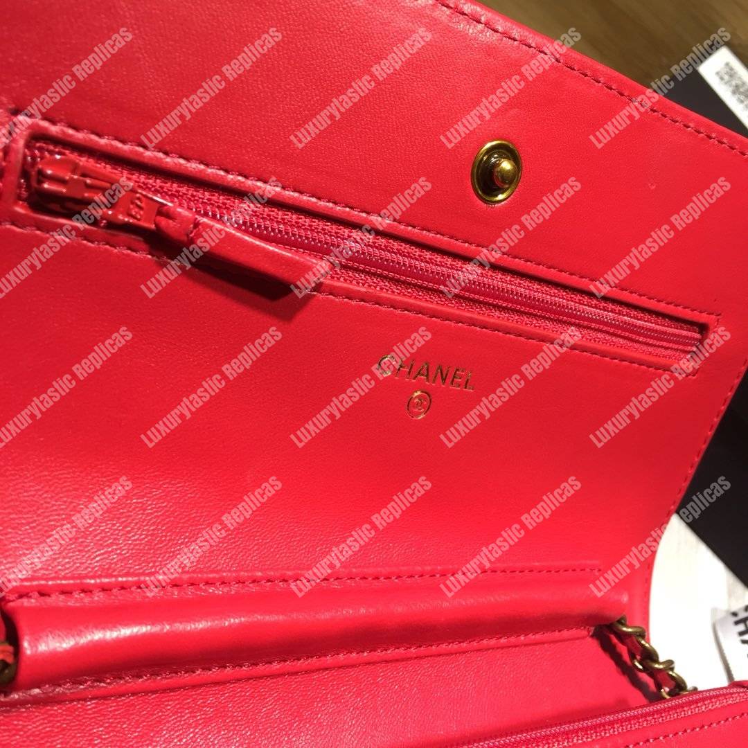 Ch*el le boy wallet on chain – woc red quilted lambskin gold-toned