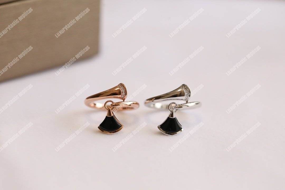 B*l*ai divas’ dream ring black