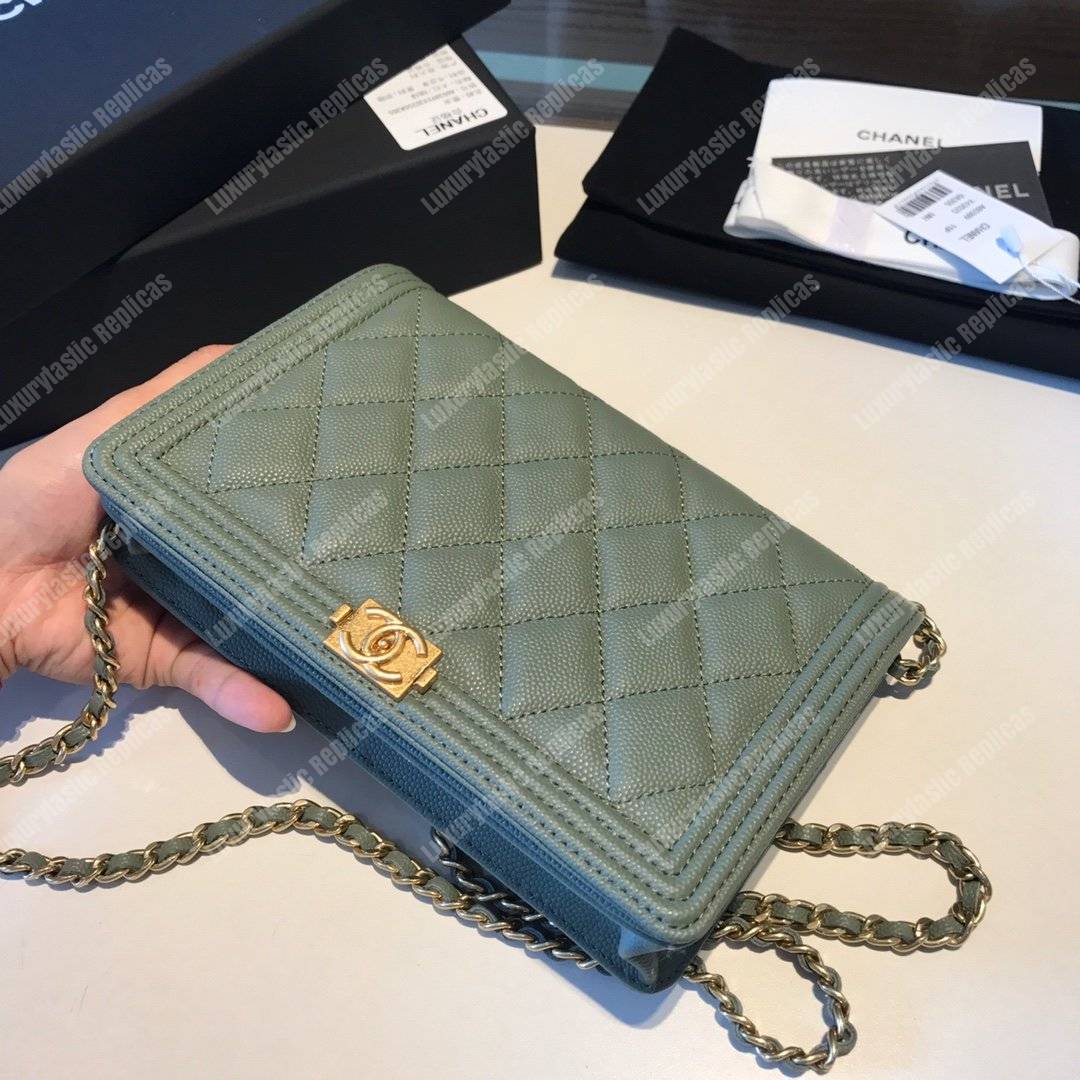 Ch*el le boy wallet on chain – woc pistachio caviar gold-toned