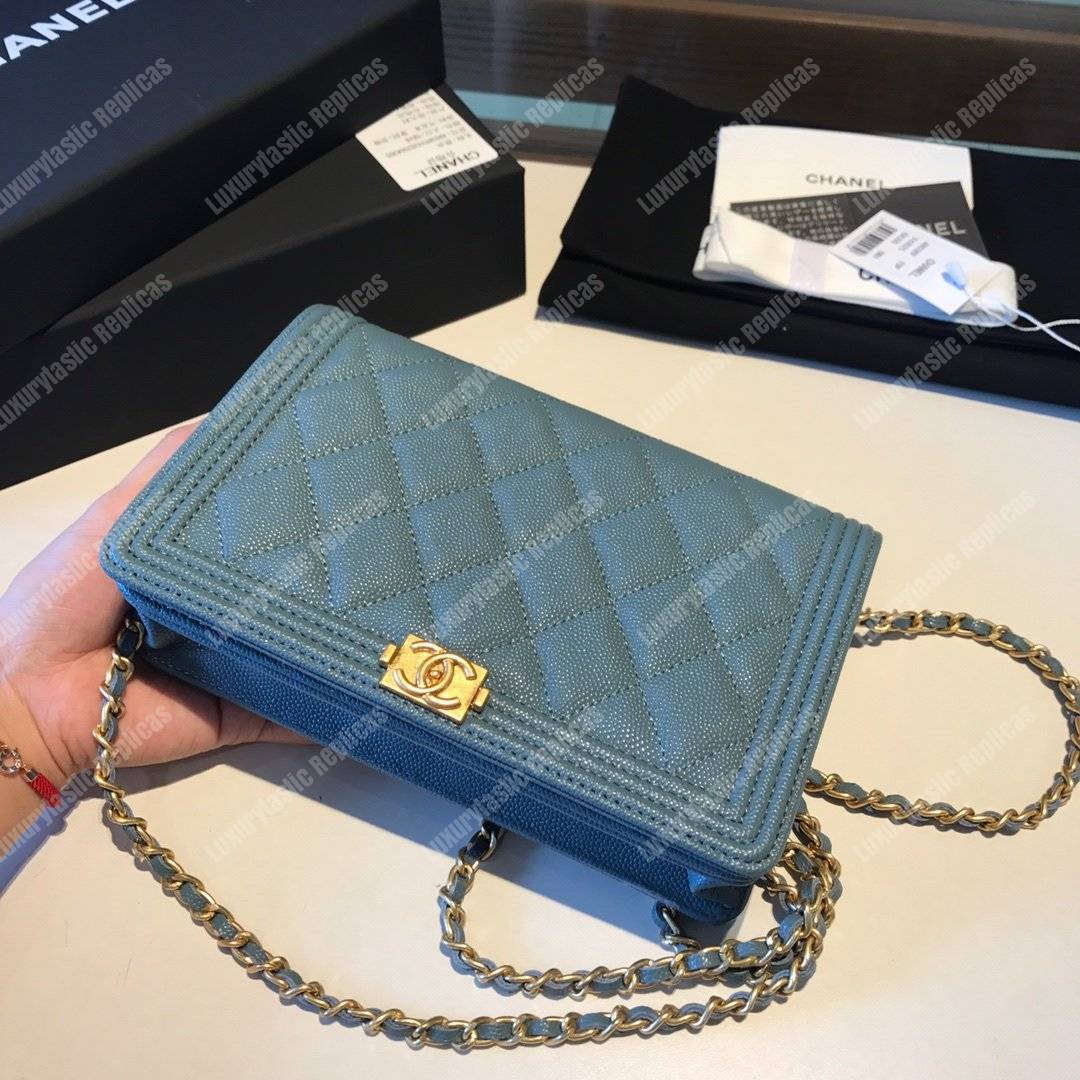 Ch*el le boy wallet on chain – woc veridian caviar gold-toned