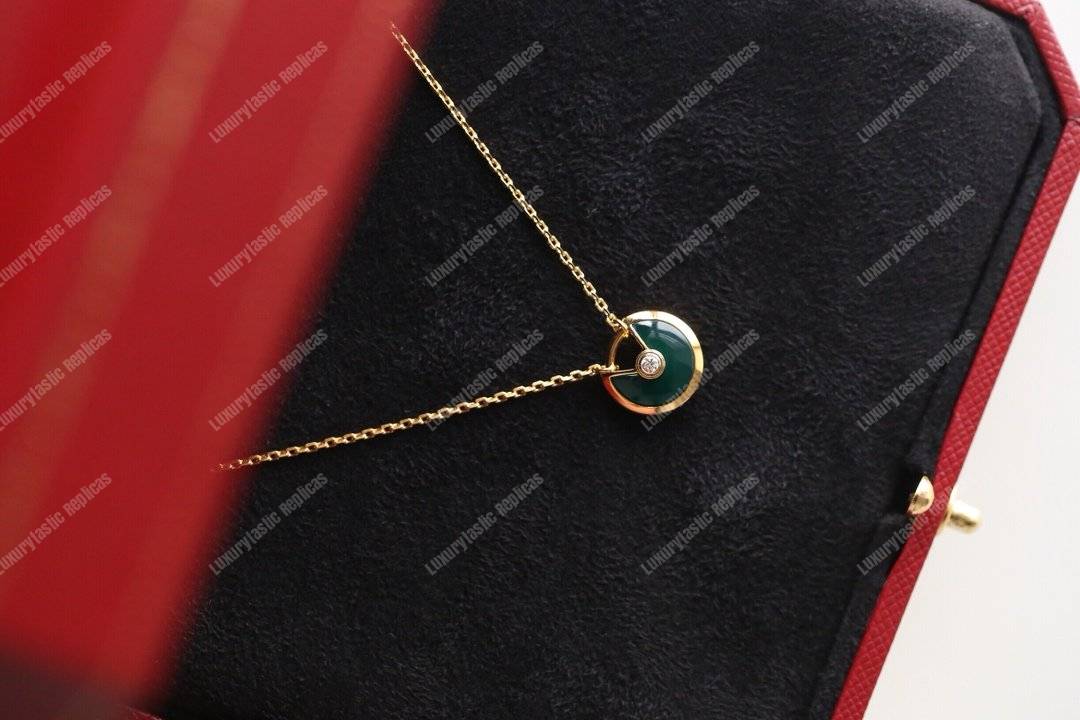 Cartier Amulette De Necklace Gold