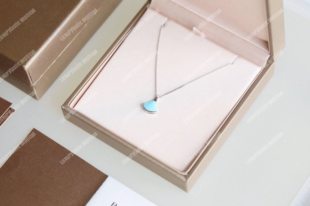 B*l*ai divas’ dream necklace white gold