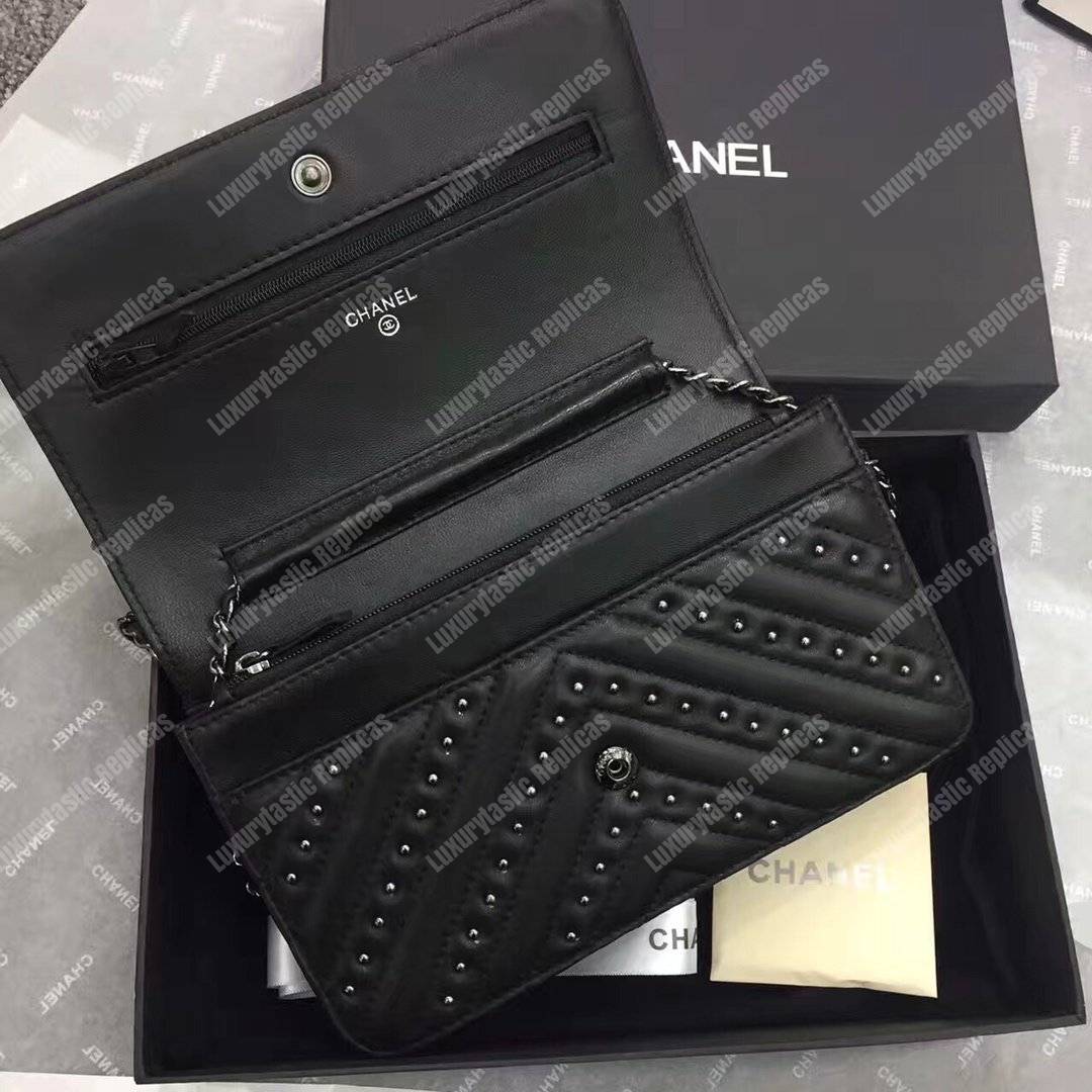 Ch*el reissue 2.55 wallet on chain – woc chevron studded lambskin black silver-toned