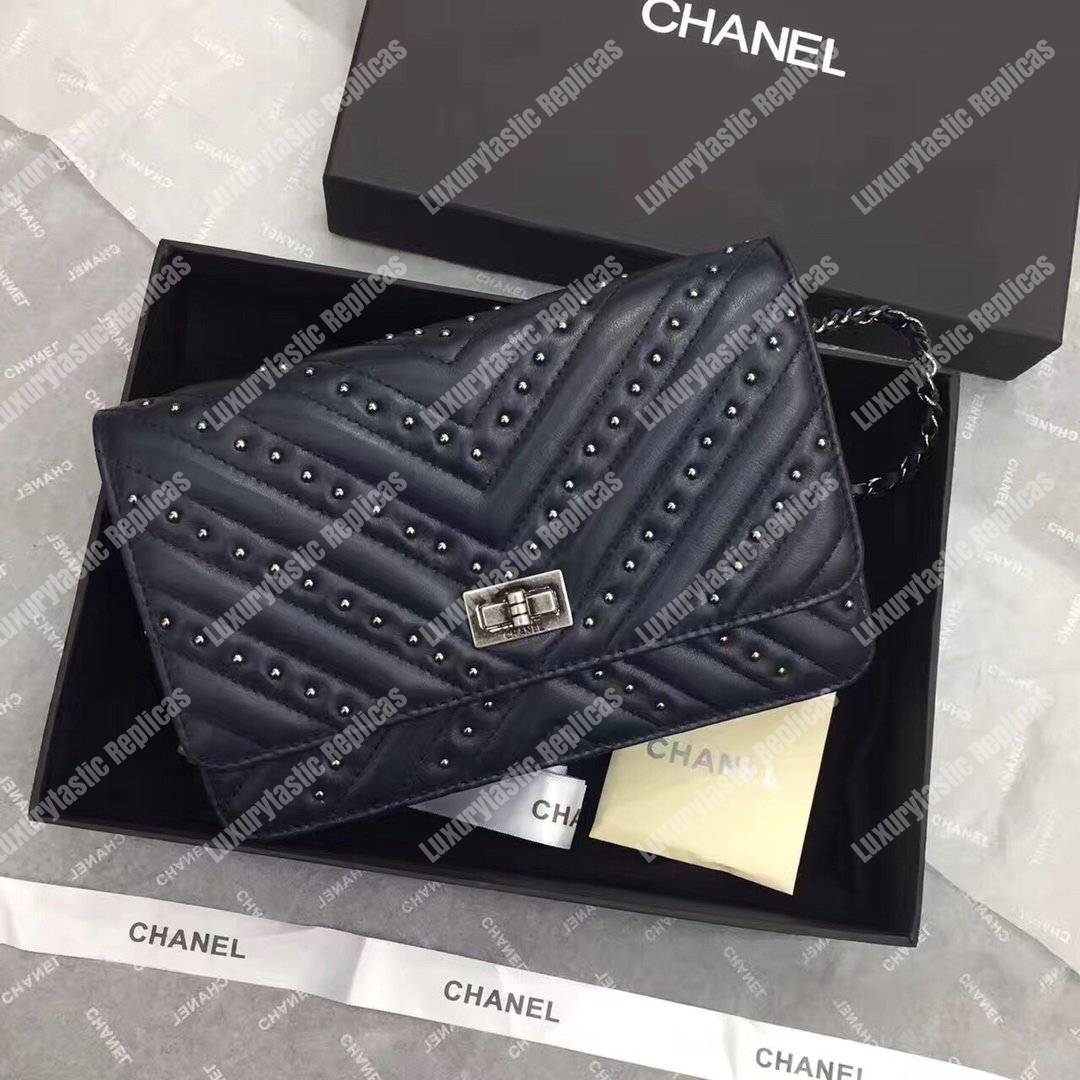 Ch*el reissue 2.55 wallet on chain – woc chevron studded lambskin dark blue silver-toned