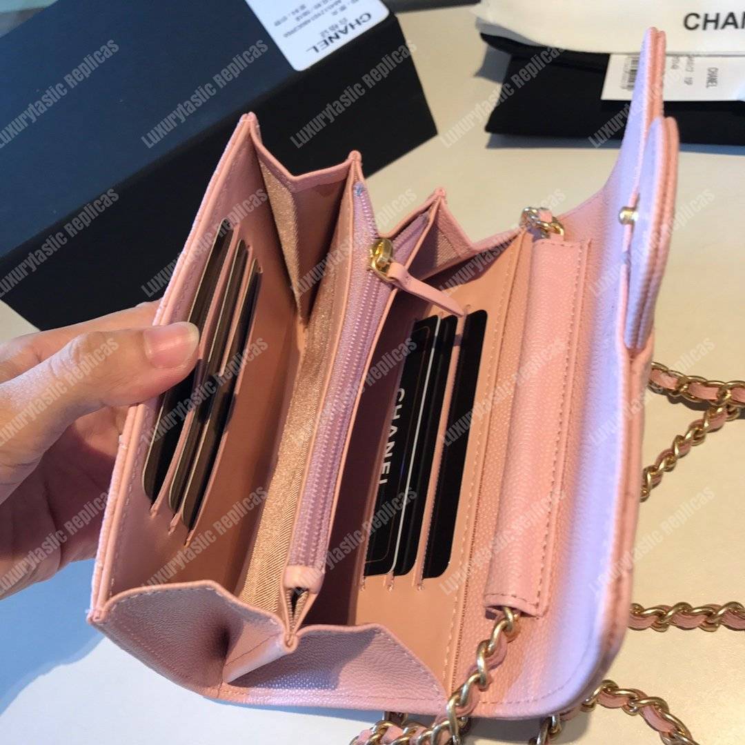 Ch*el classic clutch with chain – cwc caviar light pink gold-toned