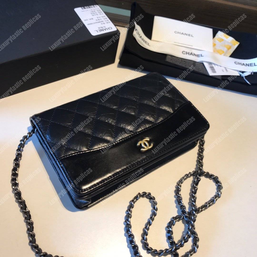 Ch*el wallet on chain – woc aged & smooth calfskin black