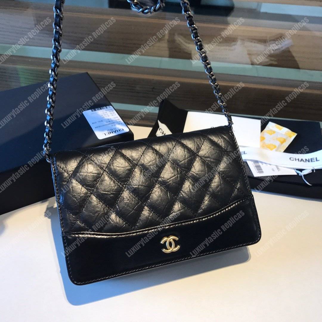 Ch*el wallet on chain – woc aged & smooth calfskin black