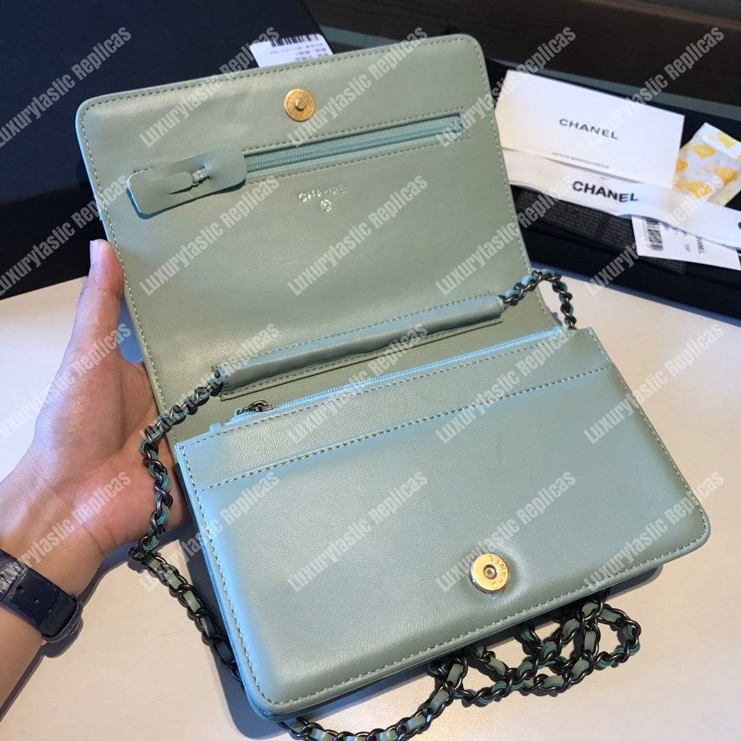 Ch*el wallet on chain – woc aged & smooth calfskin light blue