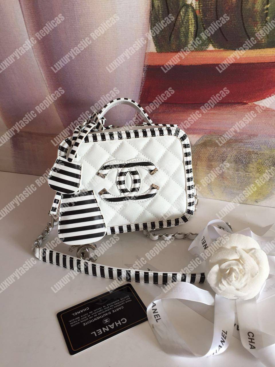 Ch*el small vanity case white