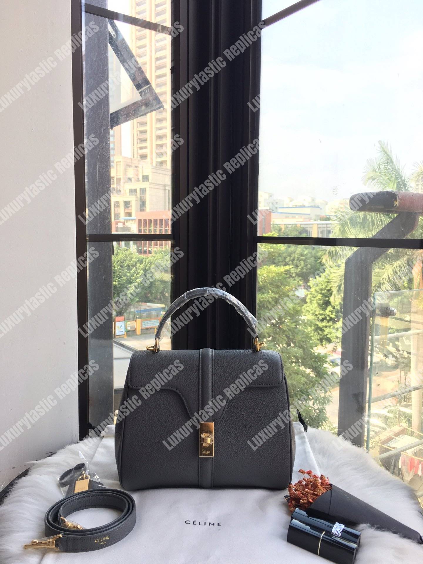 Ce**e small 16 bag in grained calfskin medium grey