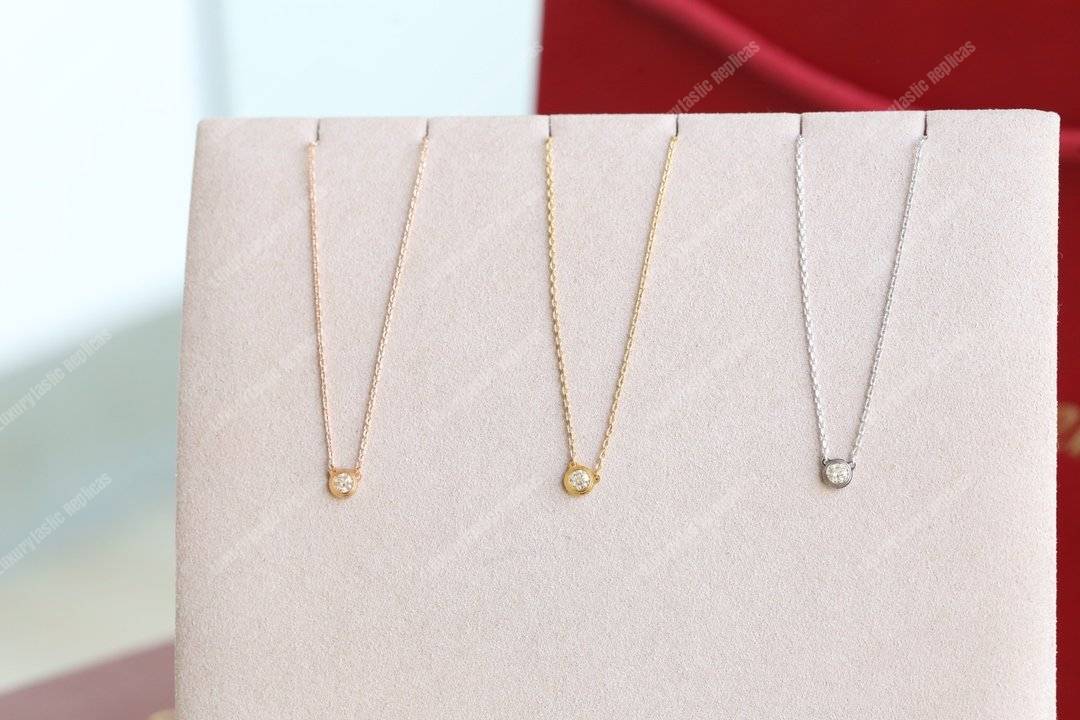 Cartier Diamants Légers Necklace