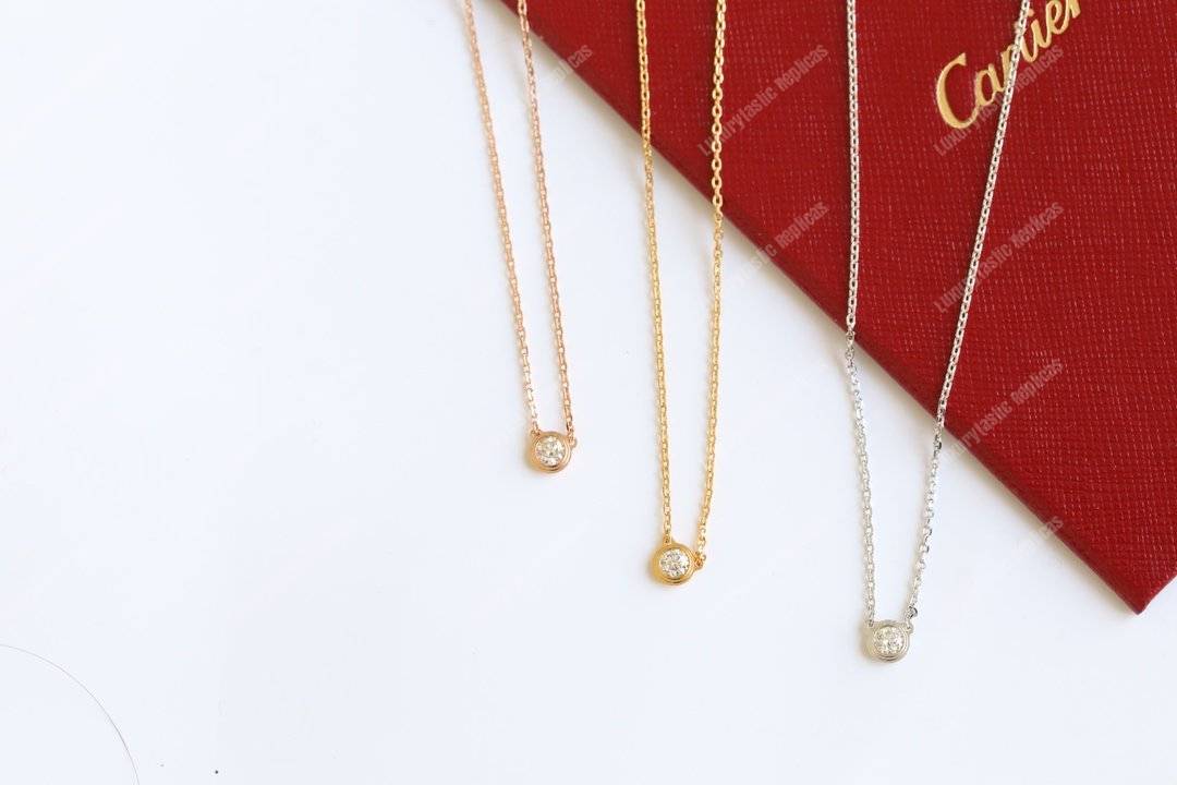 Cartier Diamants Légers Necklace