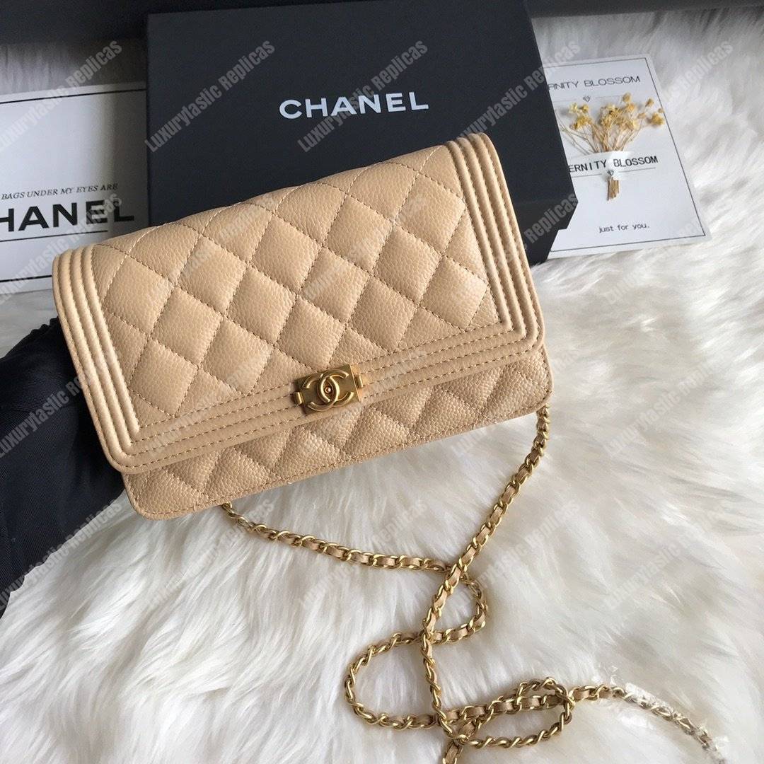 Ch*el le boy wallet on chain – woc beige caviar gold-toned
