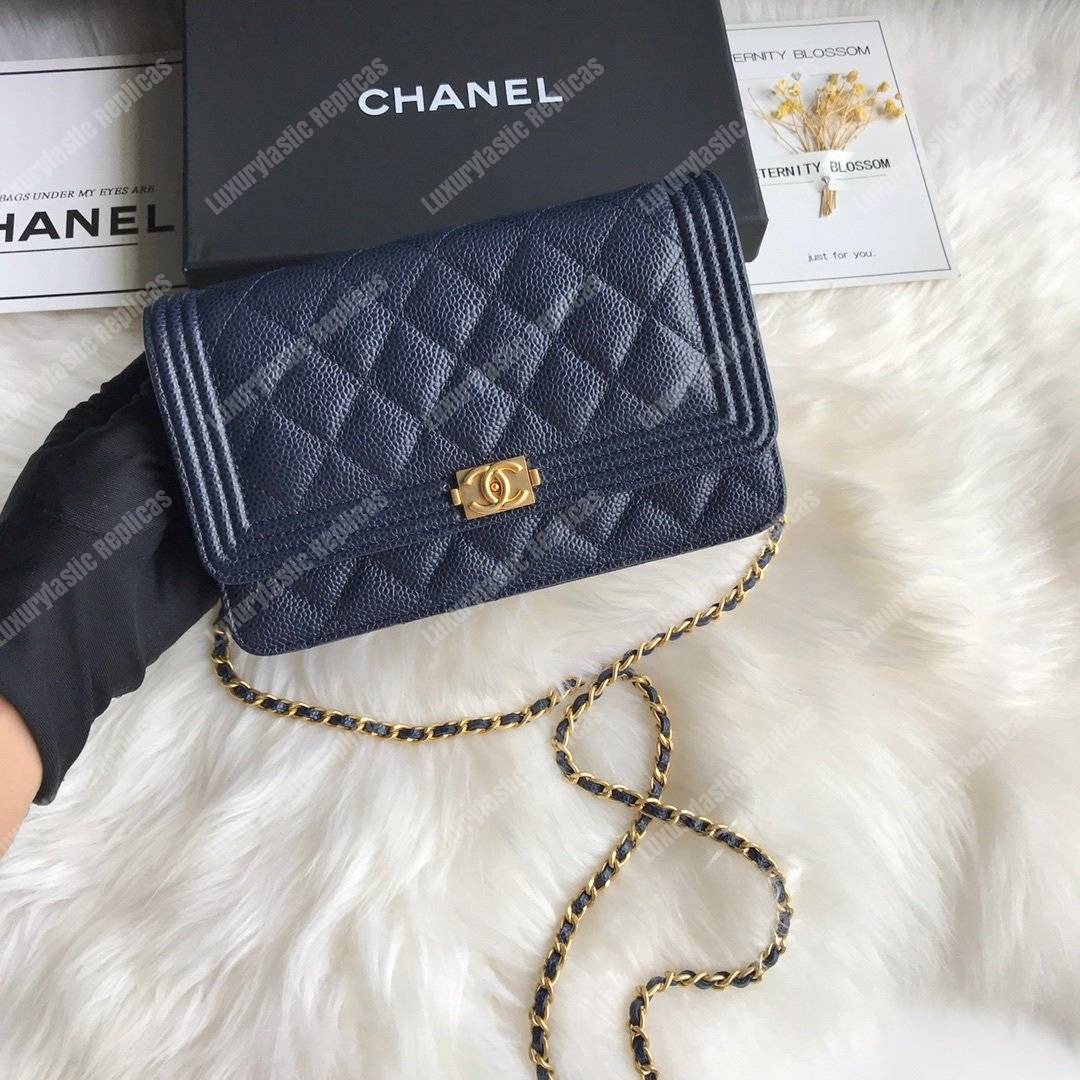 Ch*el le boy wallet on chain – woc dark blue caviar gold-toned