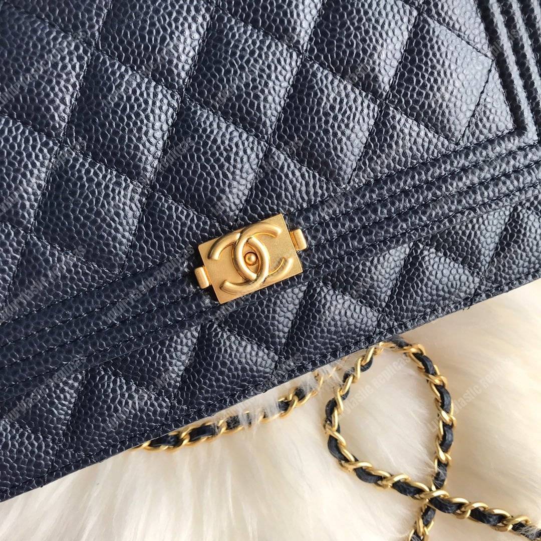 Ch*el le boy wallet on chain – woc dark blue caviar gold-toned