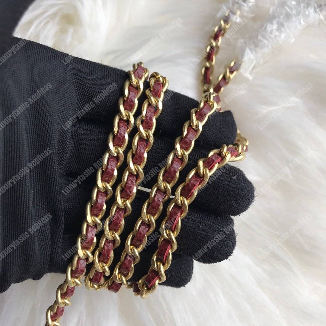 Ch*el le boy wallet on chain – woc maroon caviar gold-toned