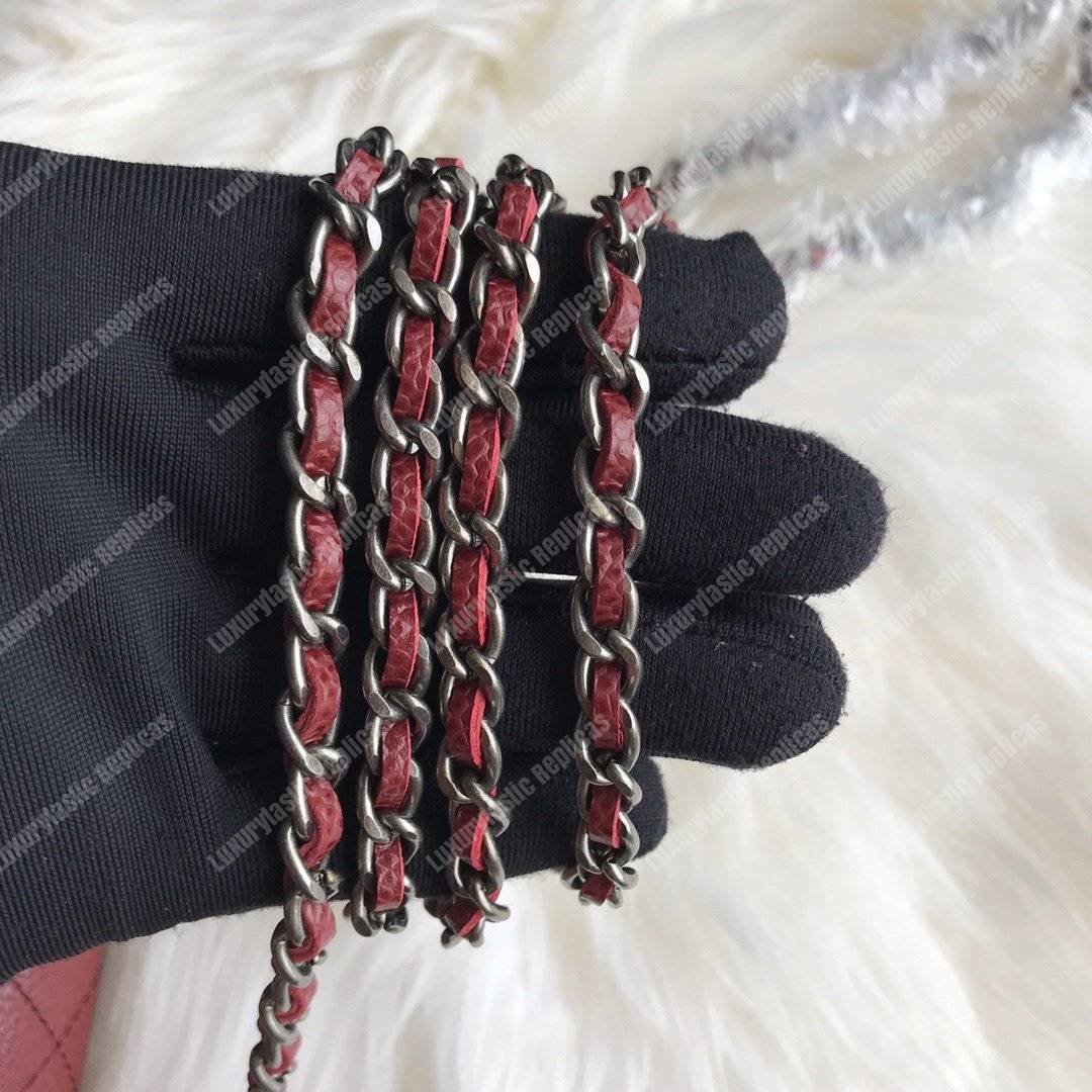 Ch*el le boy wallet on chain – woc maroon caviar silver-toned