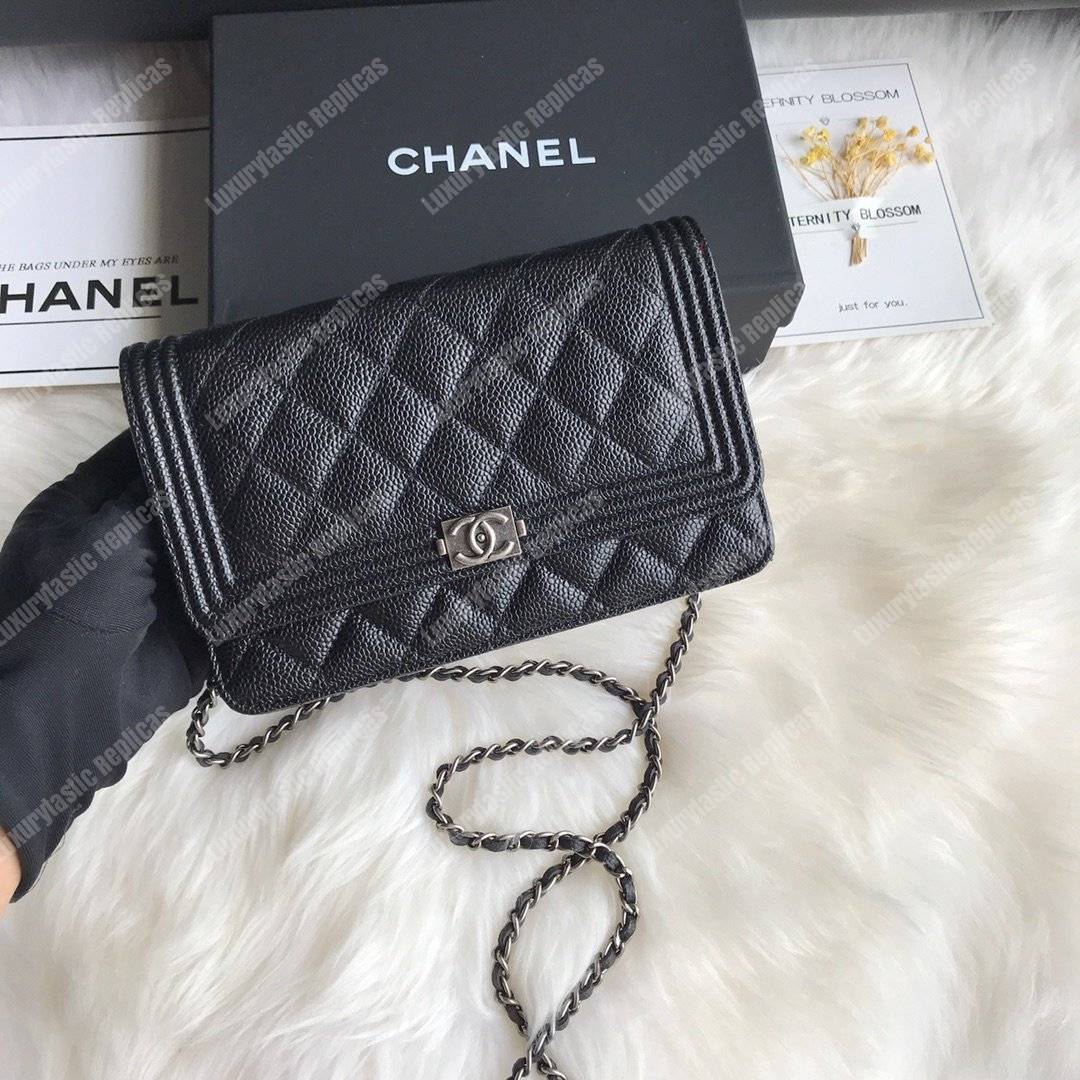 Ch*el le boy wallet on chain – woc black caviar silver-toned