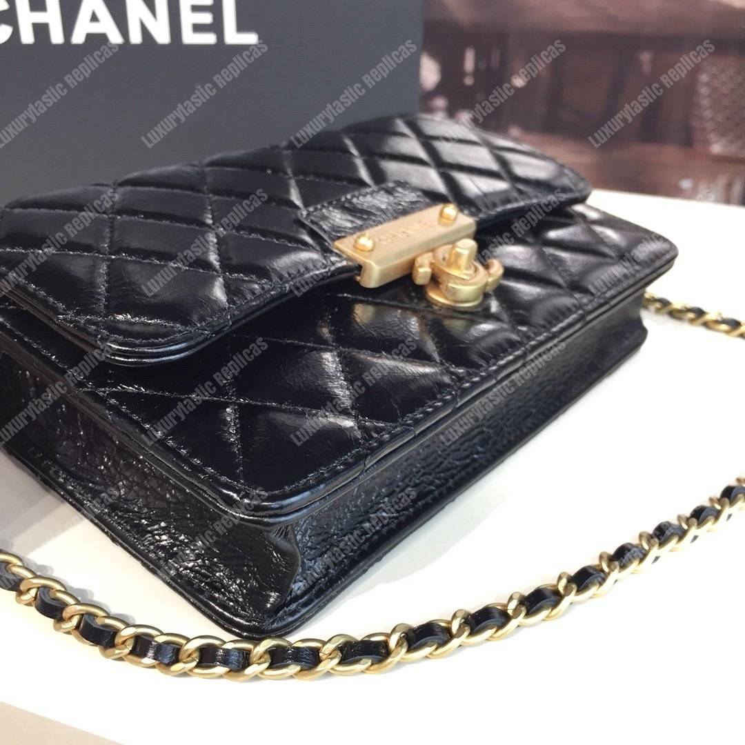 Ch*el wallet on chain – woc golden class calfskin black