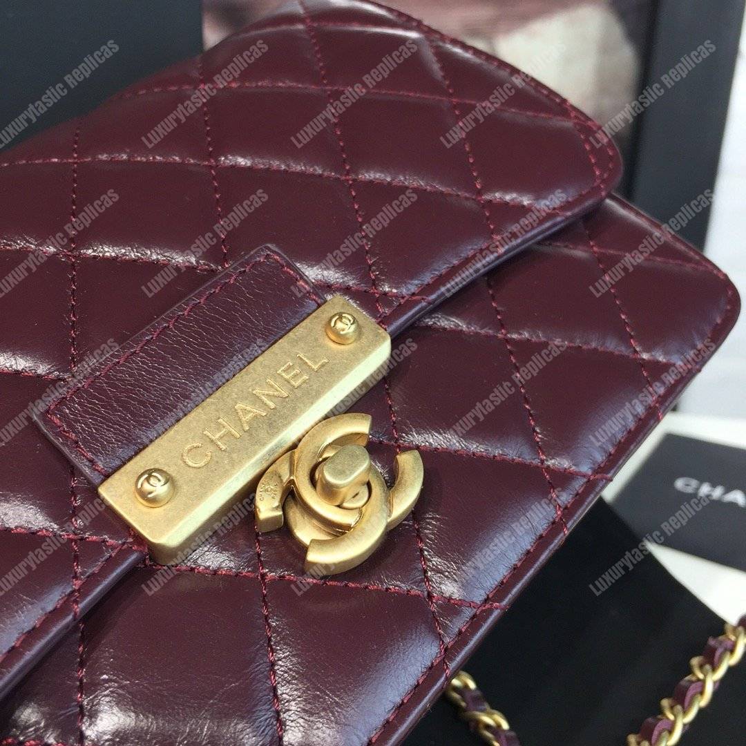 Ch*el wallet on chain – woc golden class calfskin burgundy