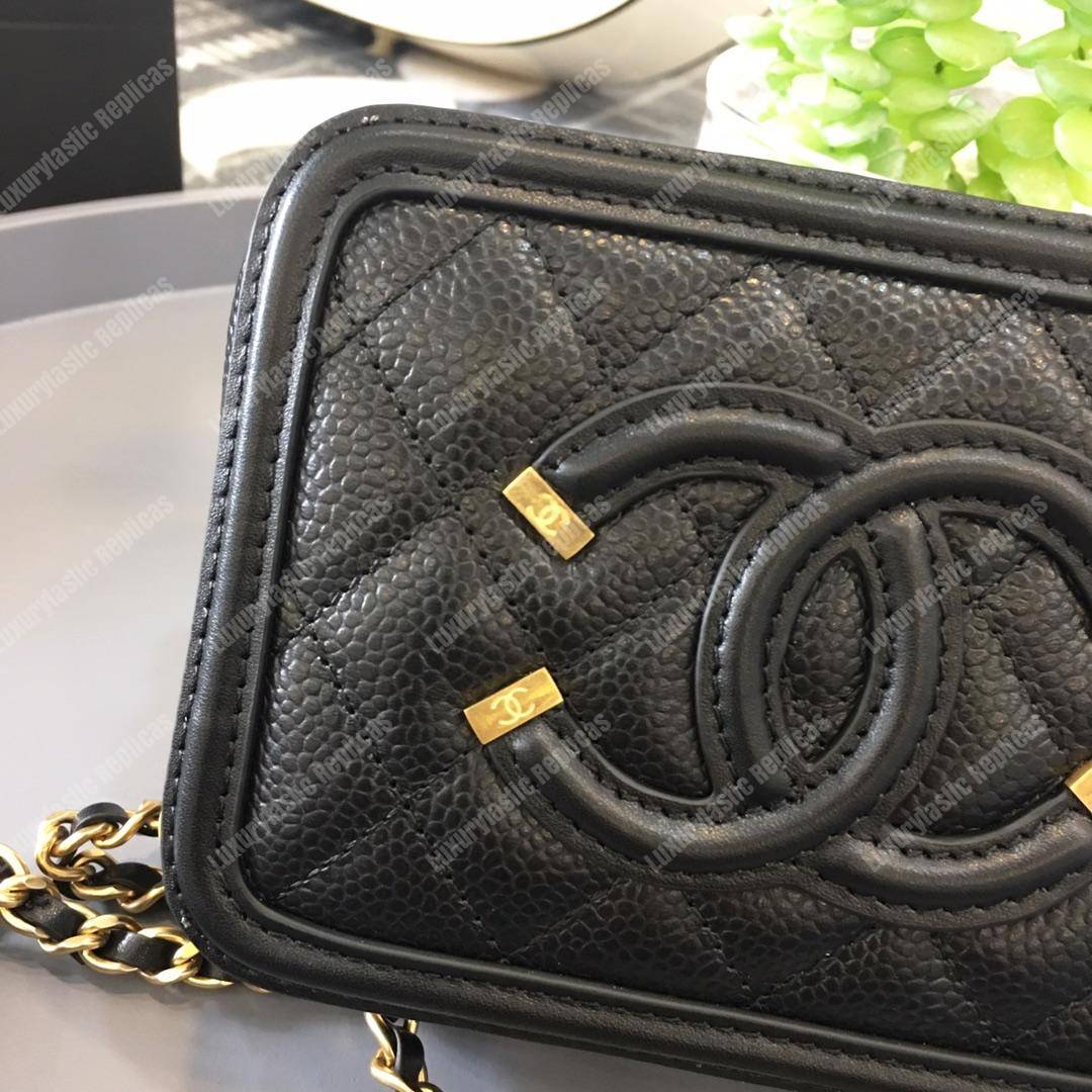 Ch*el small vanity case black