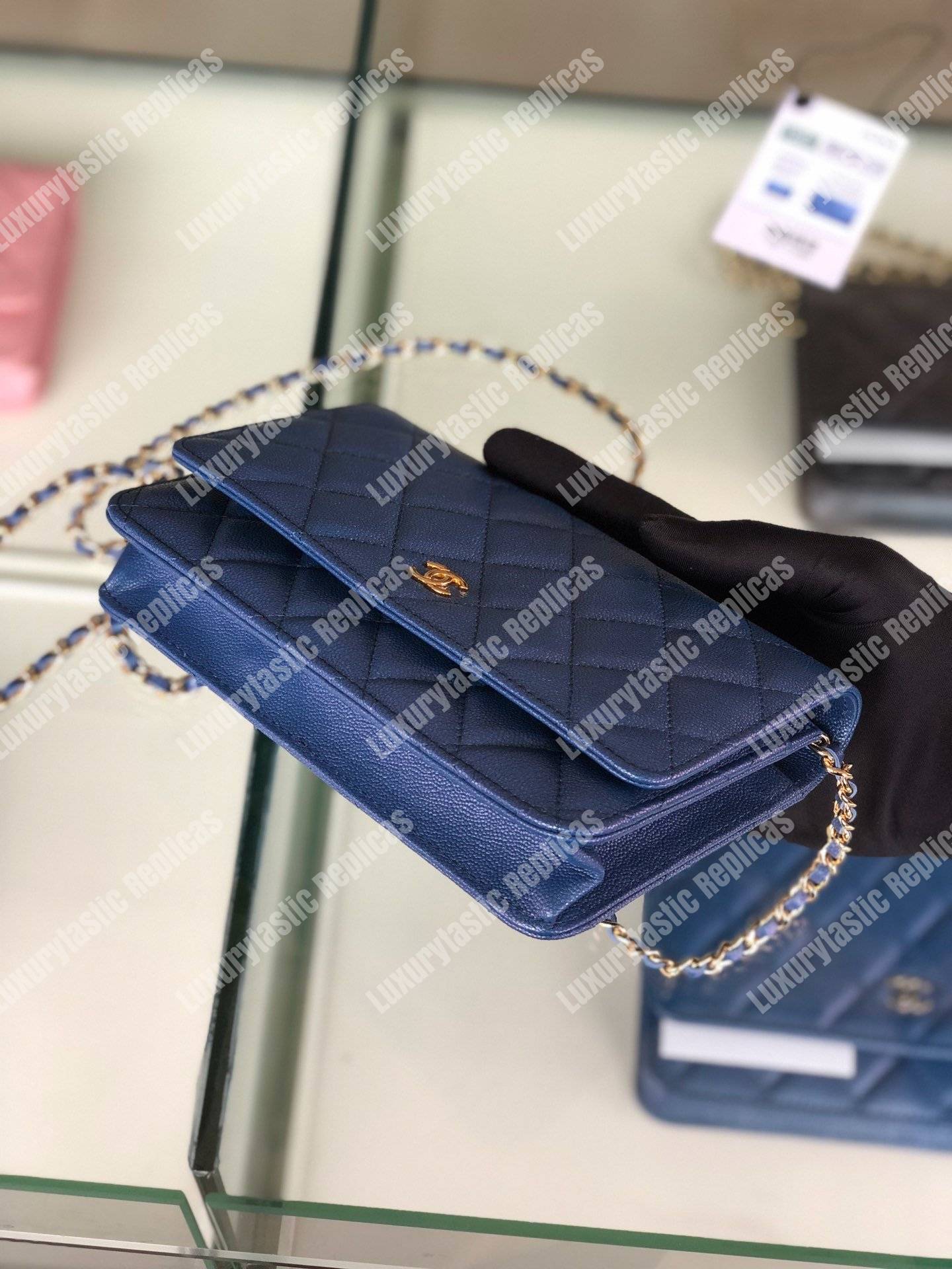 Ch*el wallet on chain – woc classic caviar gold-toned metal blue