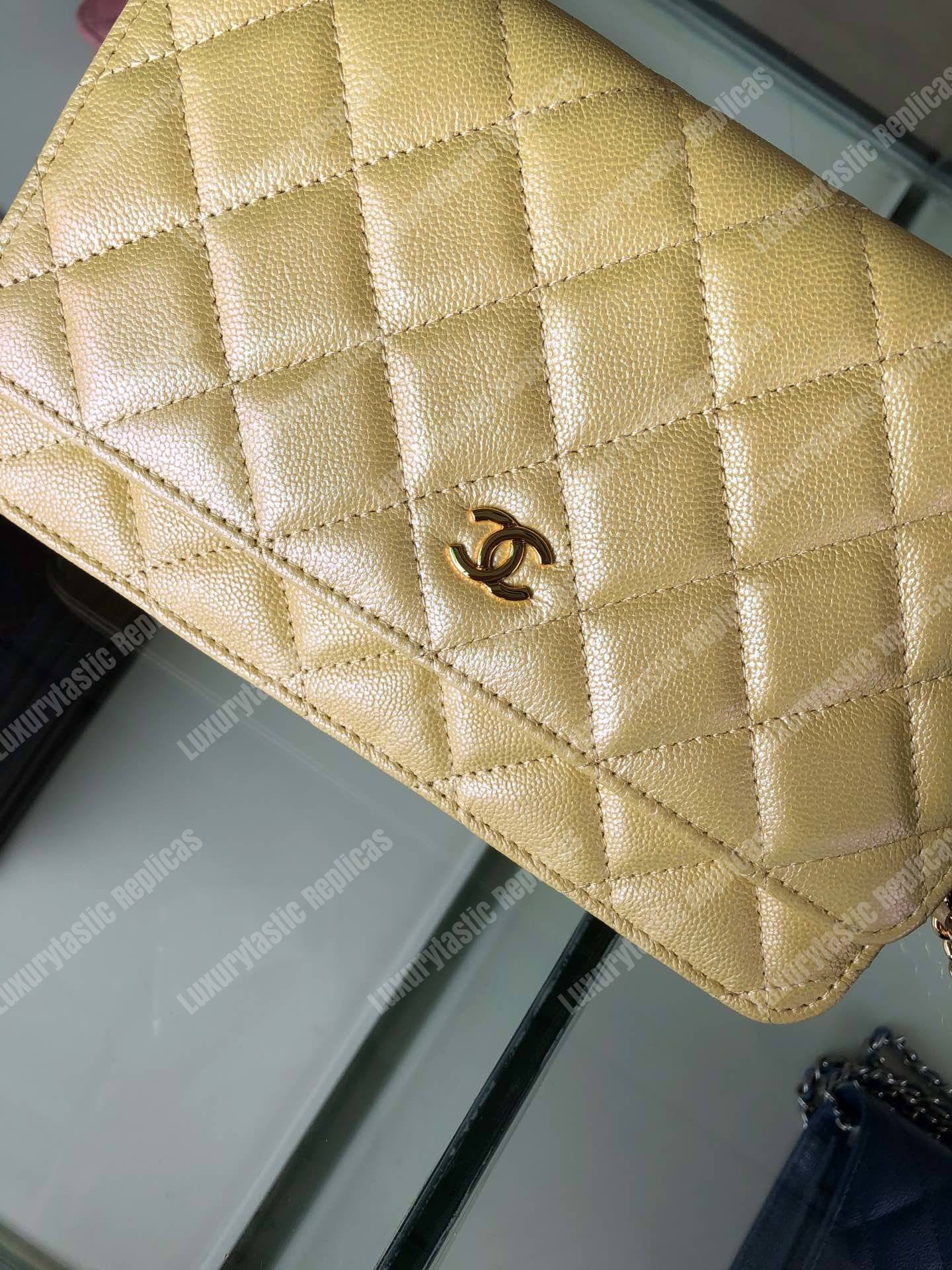 Ch*el wallet on chain – woc classic caviar gold-toned metal light yellow
