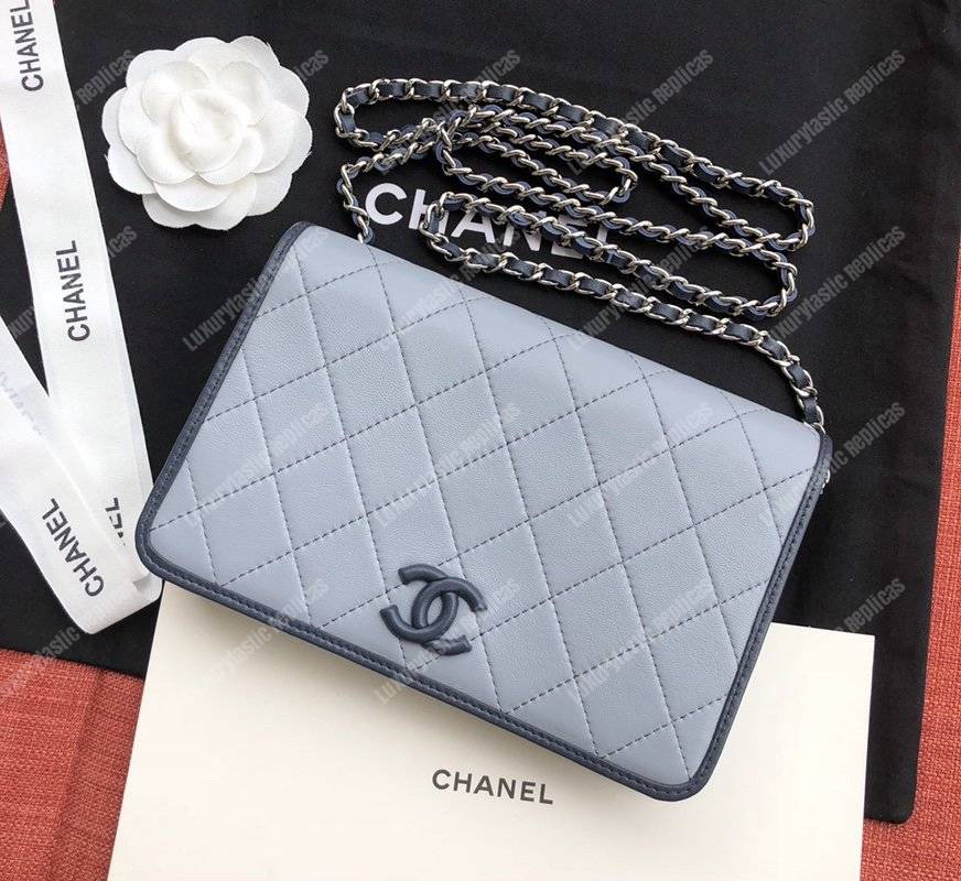 Ch*el wallet on chain – woc color pop cc lambskin light blue