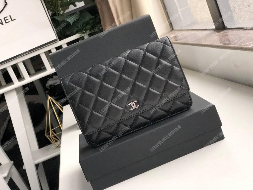 Ch*el wallet on chain – woc quilted lambskin black silver-toned