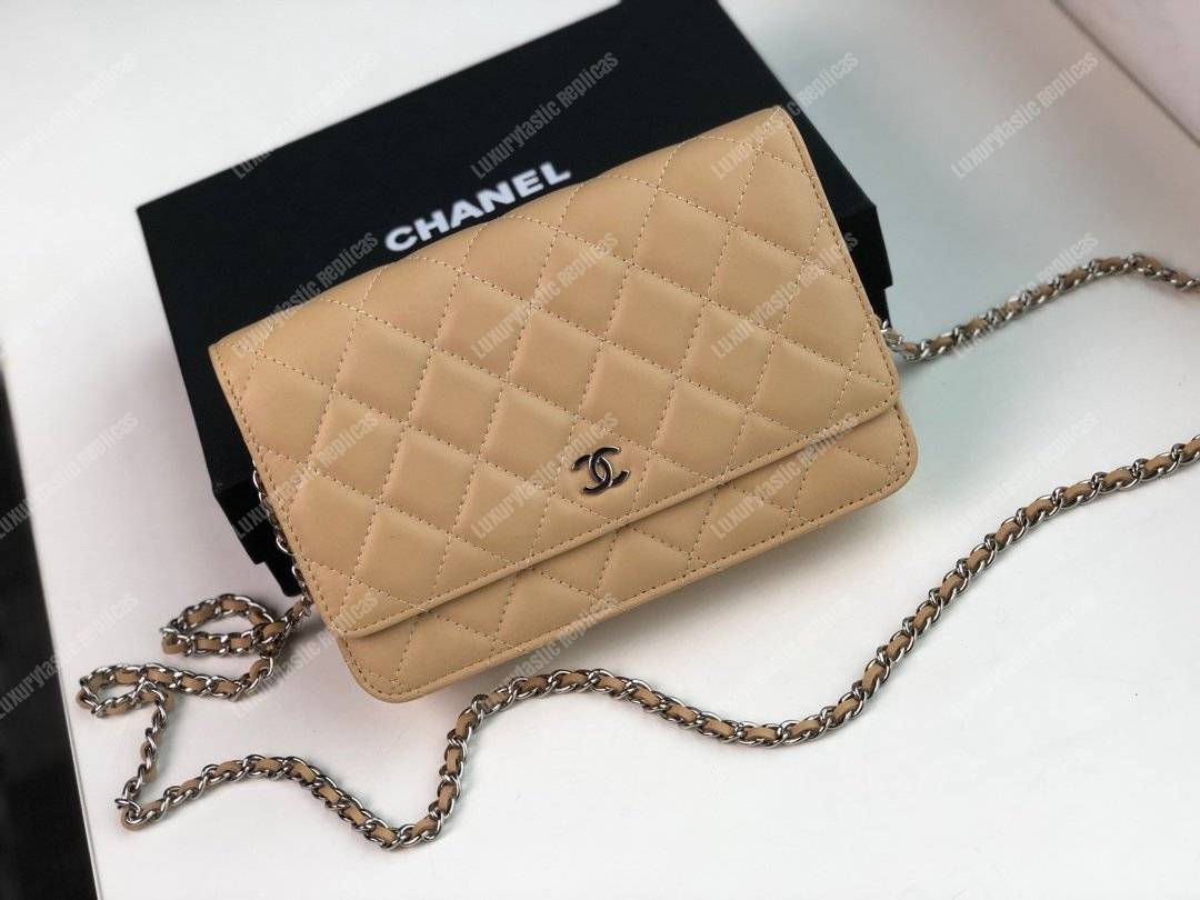 Ch*el wallet on chain – woc quilted lambskin beige silver-toned