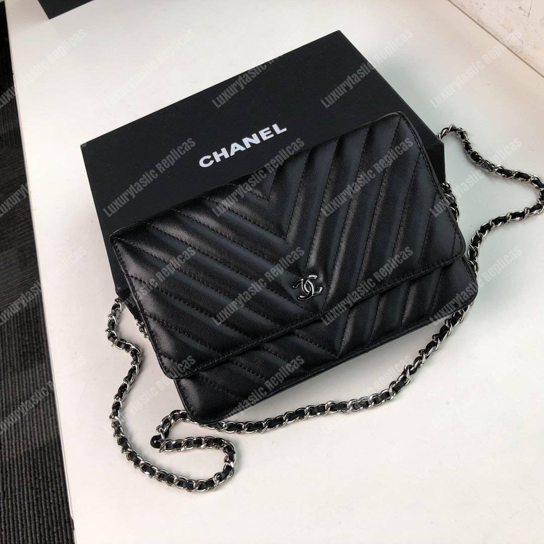 Ch*el wallet on chain – woc chevron lambskin black silver-toned