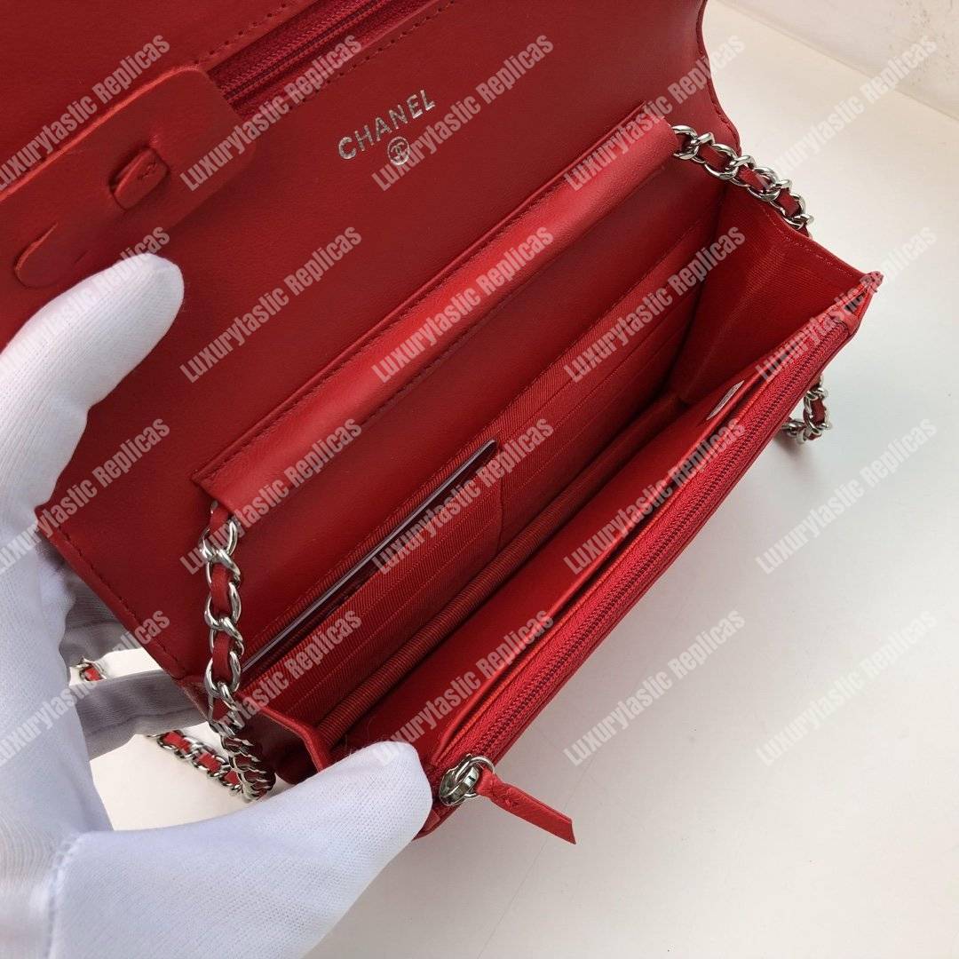 Ch*el wallet on chain – woc chevron lambskin red silver-toned﻿