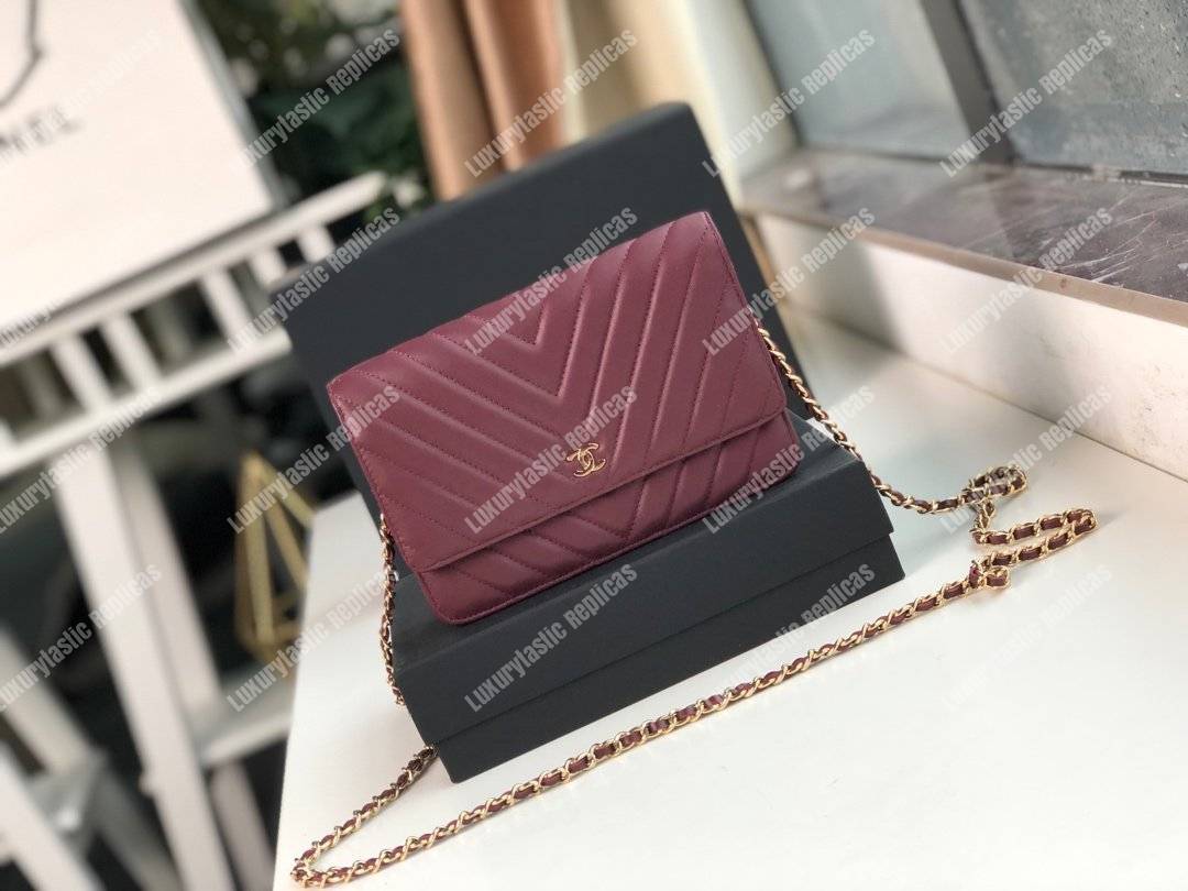 Ch*el wallet on chain – woc chevron lambskin maroon gold-toned