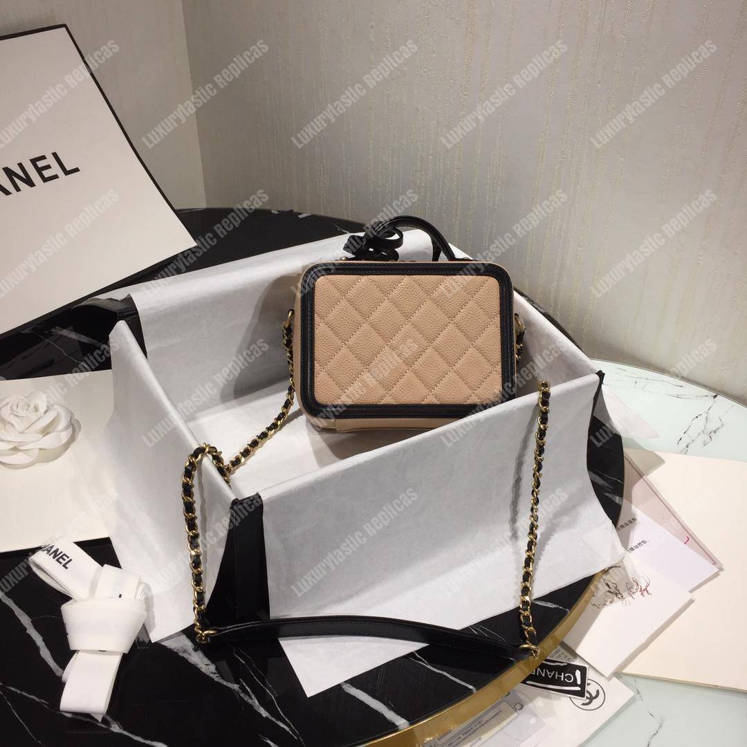 Ch*el small vanity case beige