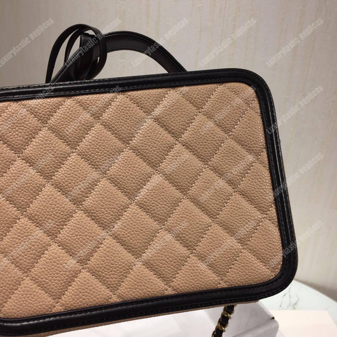 Ch*el medium vanity case beige