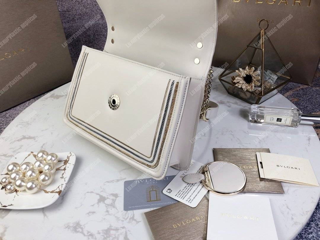 BVL Serpenti Diamond Blast Shoulder Bag White With Chain Motif