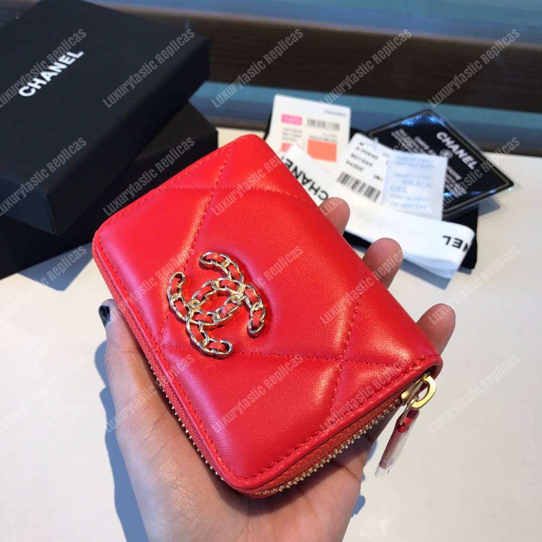 Ch*el 19 zipped coin purse red