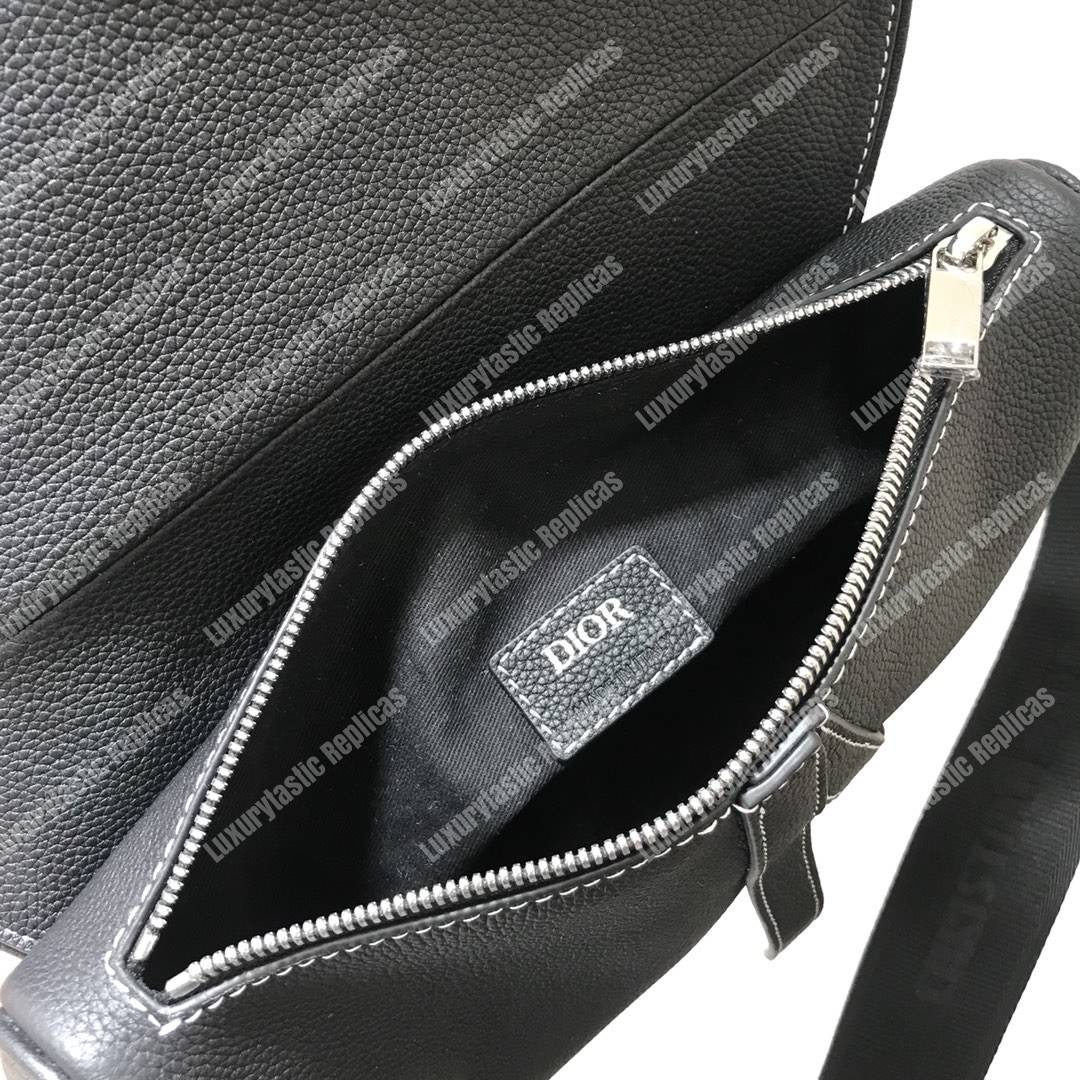 D*or black grained calfskin saddle messenger bag