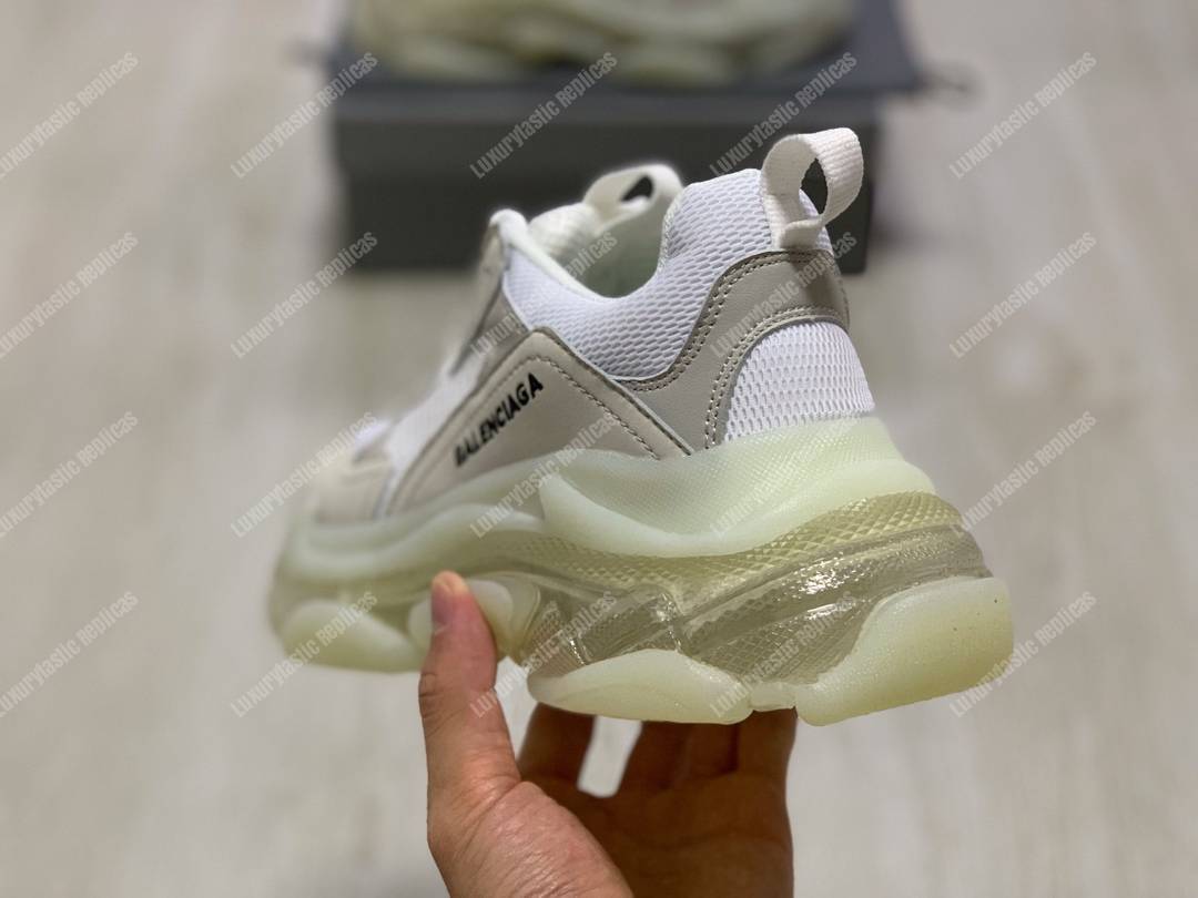 Ba*len*cia*ga triple s clear sole white