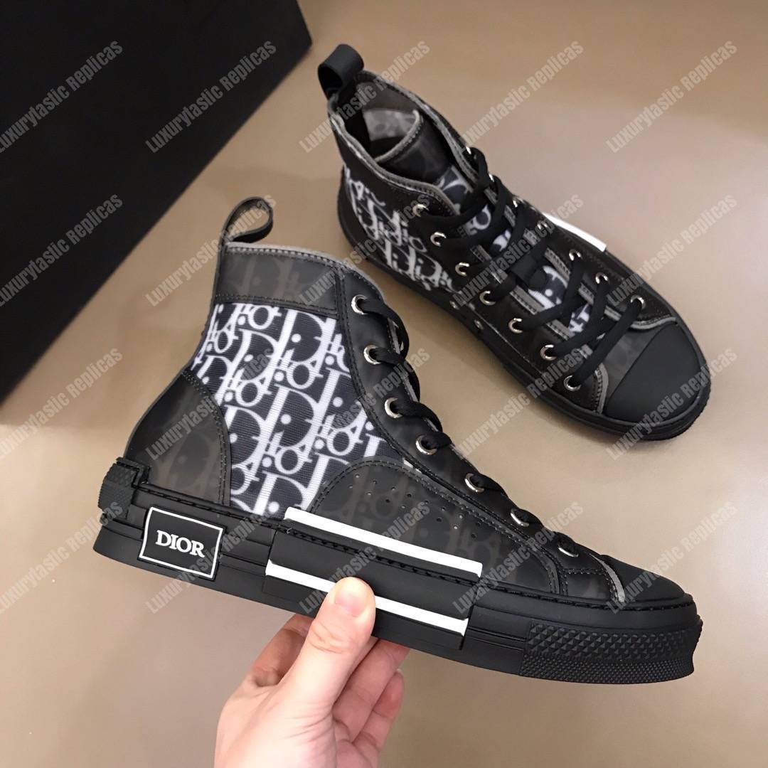 D*or “b23” high-top D*or oblique sneaker