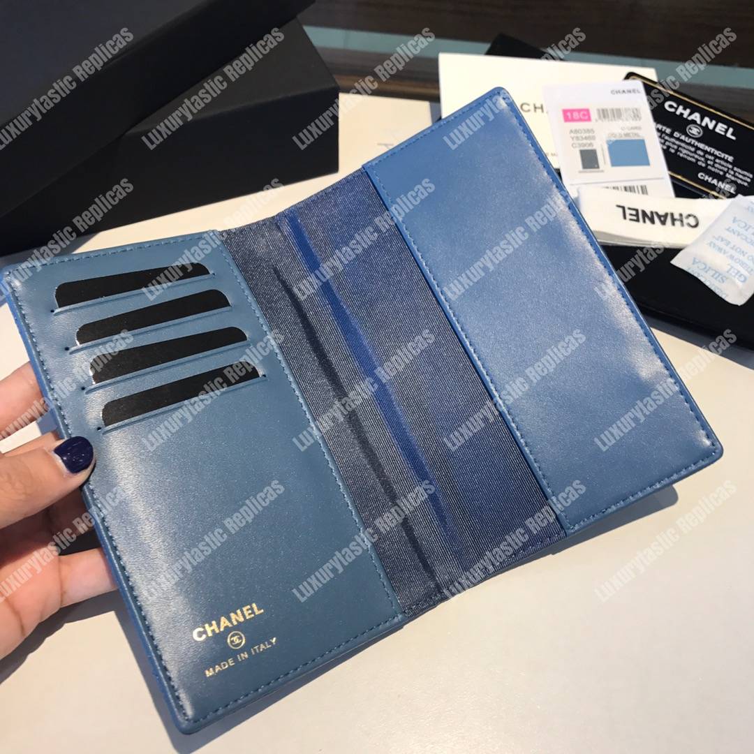 Classic Passport Holder Caviar Leather Blue