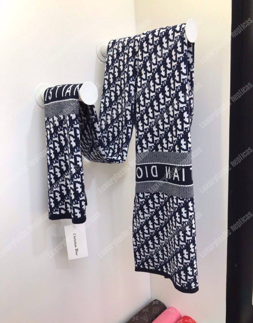 CD Blue Oblique Stole