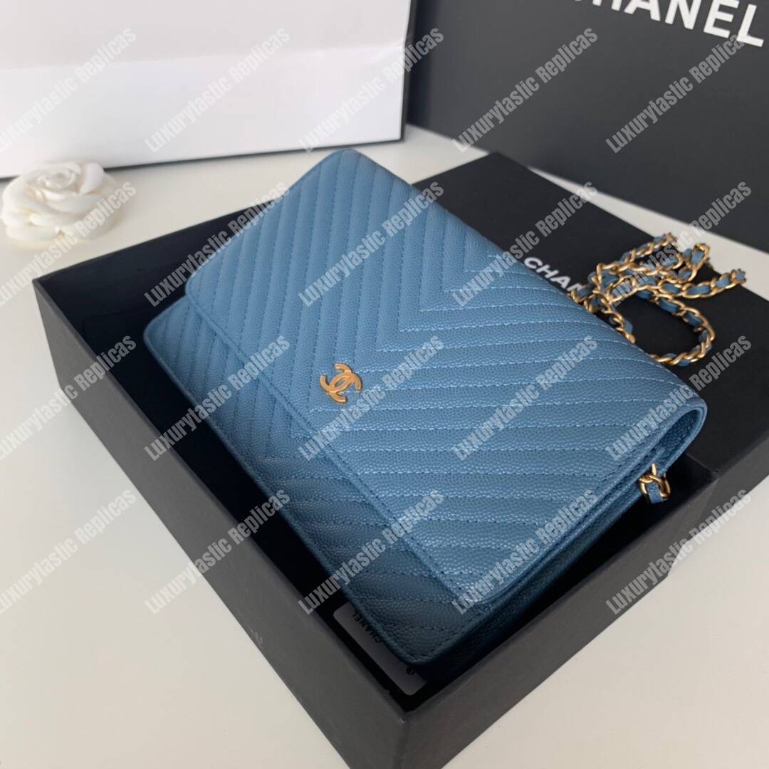 Ch*el wallet on chain airforce blue