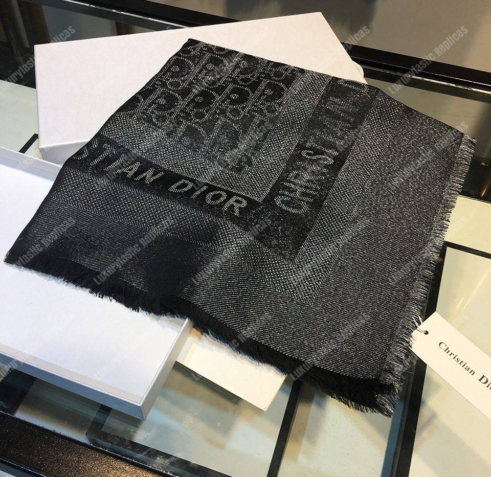 CD Oblique 140 Stole Black