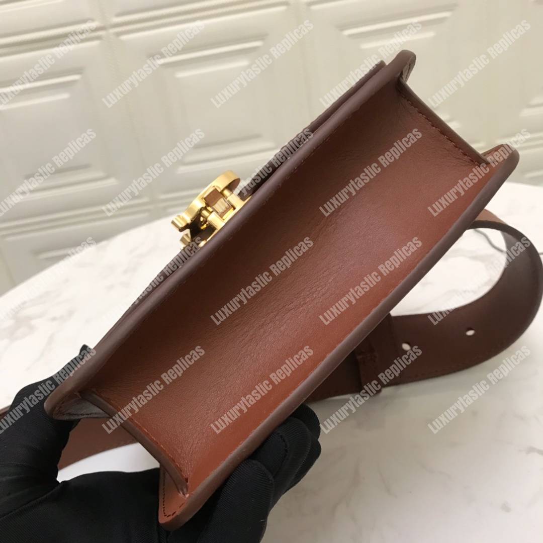 B**rry belted leather tb bag brown
