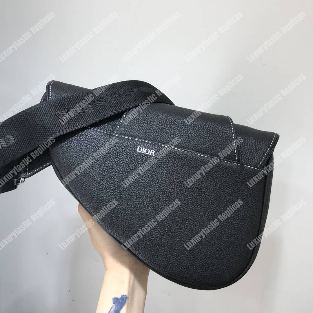 D*or black grained calfskin saddle messenger bag